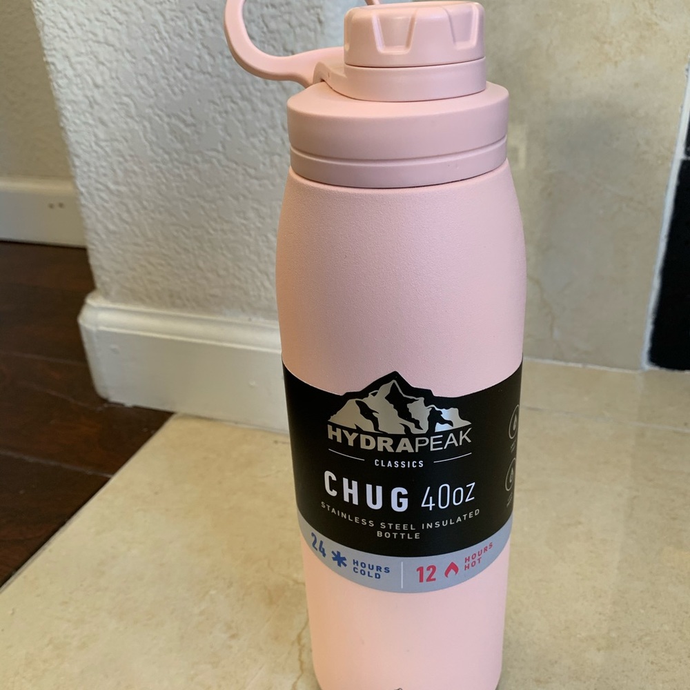 HYDRAPEAK Active Chug 40 oz. Water Bottle. Color: peach.